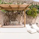 Traditional Farmers Caves Apartment *