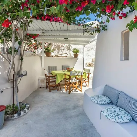 Traditional Farmers Caves Apartment *
