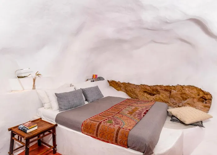 Traditional Farmers Caves * Emporio (Santorini)