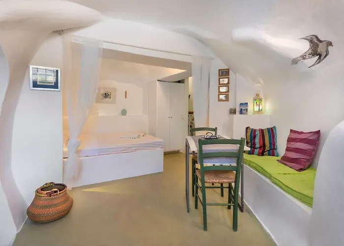 Traditional Farmers Caves Appartamento Emporio (Santorini)