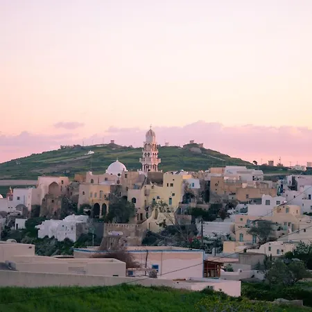 Traditional Farmers Caves Emporio (Santorini)